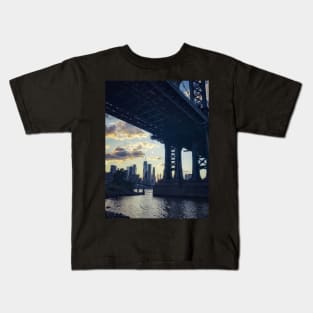 Manhattan Bridge, Brooklyn, New York City Kids T-Shirt